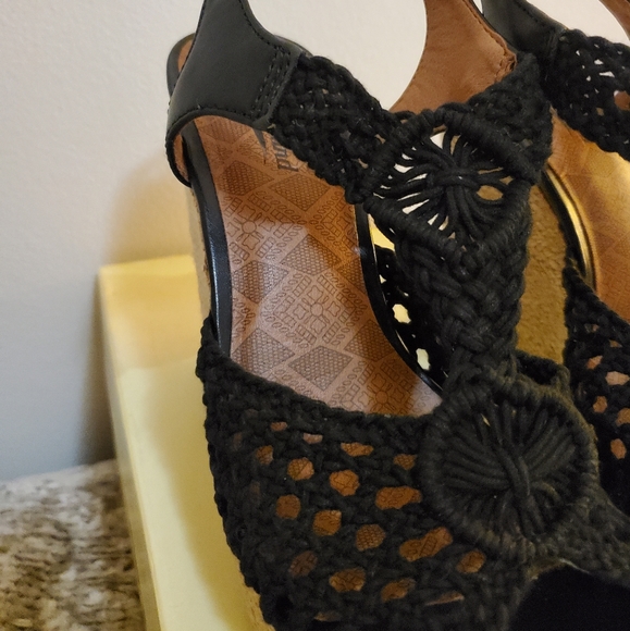 Lucky Brand Rilo Black Macrame Espadrille Wedge Sandal - Picture 6 of 11